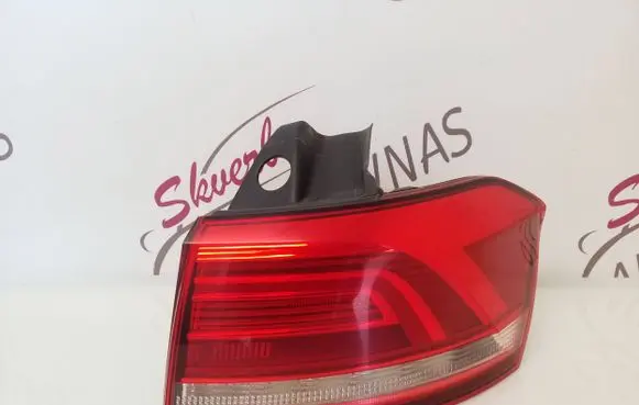 Volkswagen PASSAT B8 Rear/tail lights 195290