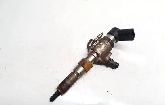 Citroen DS3 Fuel injector a2c59513556