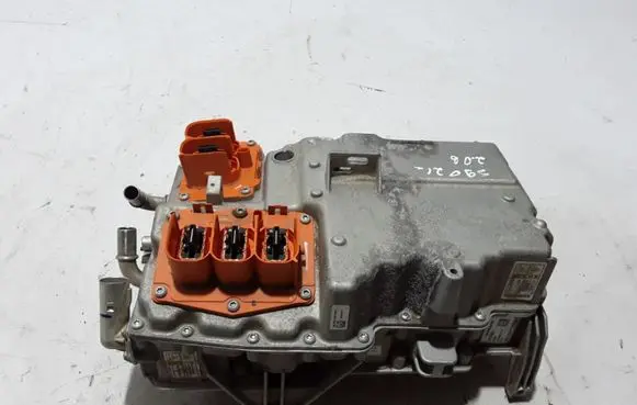Volvo S90, V90 Voltage converter inverter 32223625