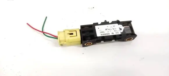 Nissan Primera Airbag deployment crash/impact sensor 98830AY000 0285003019