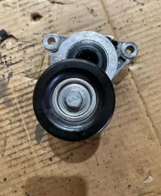 Infiniti FX Generator/alternator belt tensioner 