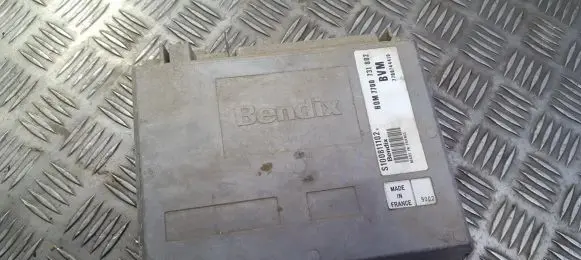 Renault 19 Engine control unit/module HOM7700731802