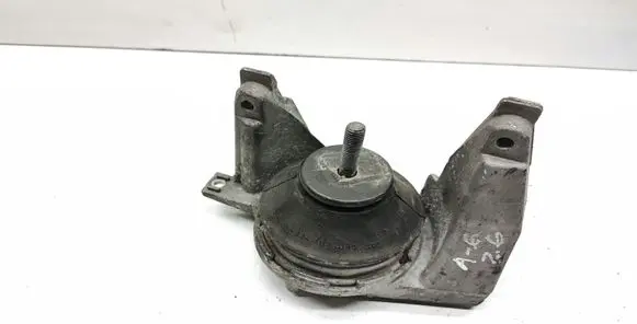 Audi A6 S6 C4 4A Engine mount bracket 4A0199352