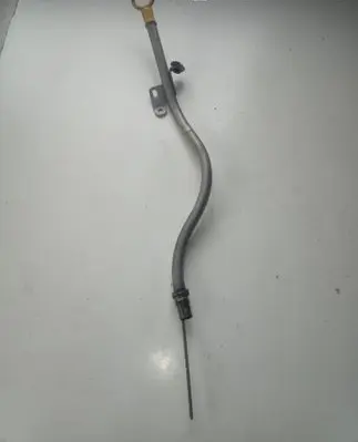Nissan X-Trail T32 Oil level dip stick 