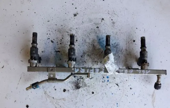 Opel Zafira B Fuel injector