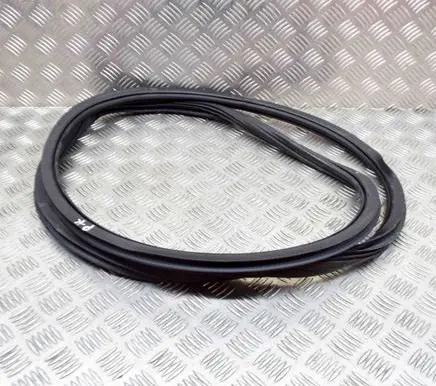 Audi A3 S3 8V Rubber seal front coupe door 8V5831721
