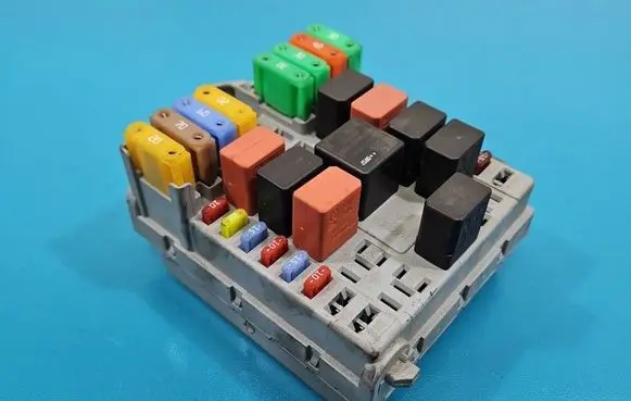 Fiat Linea Fuse box set 51806891 IMPRK1596546