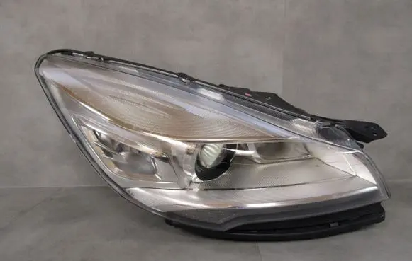 Ford Kuga II Headlight/headlamp CV4413D154AH 90021743 900217430VEA