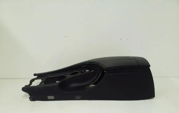 BMW 5 E60 E61 Armrest 7034086