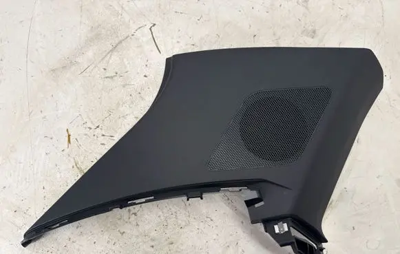 Audi Q3 F3 (D)pillar trim (top) 83A867245