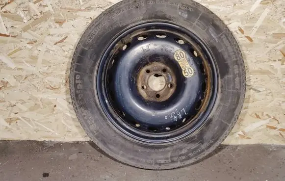 Land Rover Discovery 4 - LR4 R19 spare wheel 