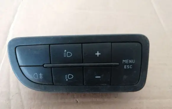 Fiat Punto (199) Headlight level height control switch 735367268