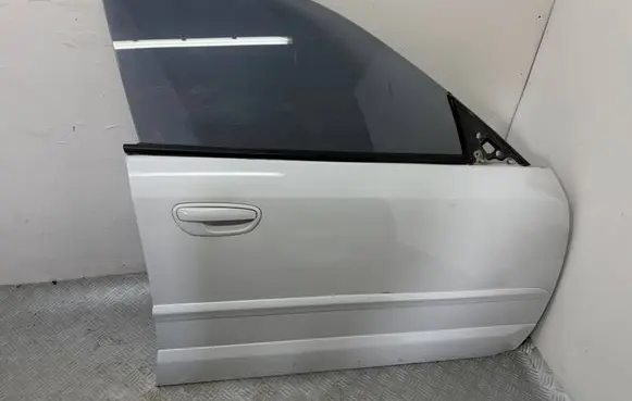 Subaru Legacy Front door 