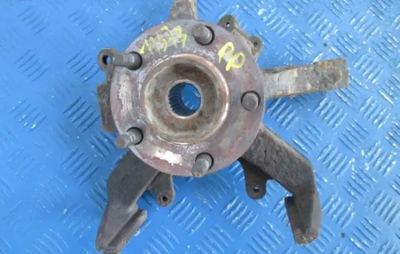 Chrysler Grand Voyager III Front wheel hub spindle knuckle