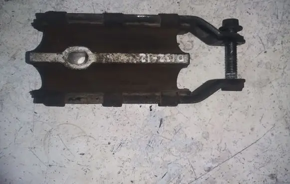 Volvo XC60 Engine mount bracket 31262935
