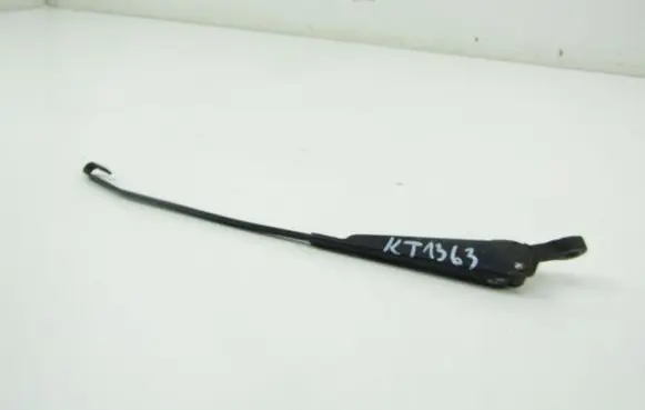 Nissan Almera Tino Front wiper blade arm 