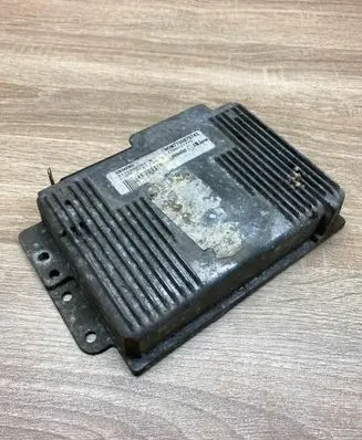 Renault Scenic I Engine control unit/module ECU HOM7700875745 S115302101B