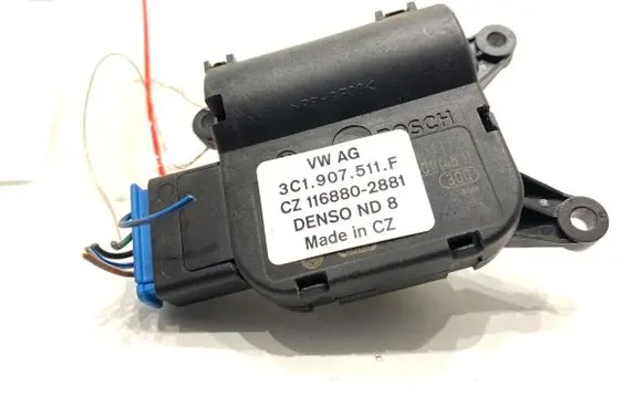 Volkswagen Tiguan Air flap motor/actuator 3C1907511F