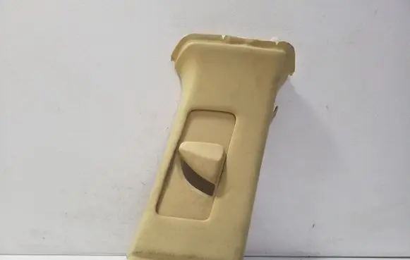 (B) pillar trim (top)