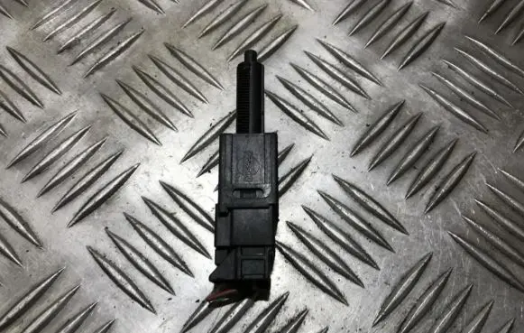 Nissan Primera Brake pedal sensor switch