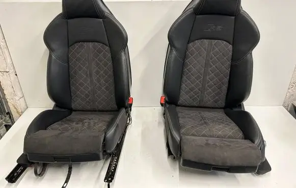 Audi RS5 Seat set 