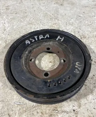 Opel Astra H Crankshaft pulley