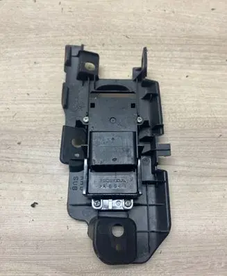 Honda CR-V Electric window control switch 83560swe010