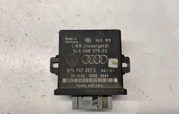 Audi A6 S6 C6 4F Light module LCM 5LA00837922 8P0907357C 00020669