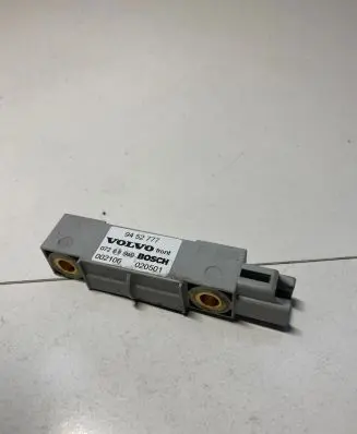 Volvo XC70 Airbag deployment crash/impact sensor 9452777 020501 002106