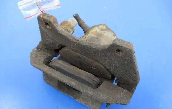 Fiat 500 Cinquecento Front brake caliper
