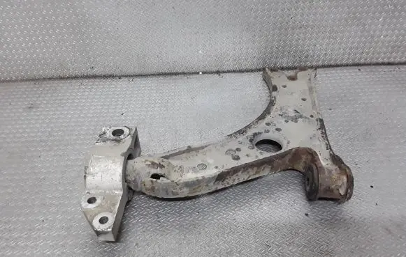 Volkswagen Golf V Front lower control arm/wishbone