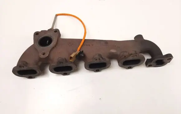 Nissan Qashqai Exhaust manifold 140045202R