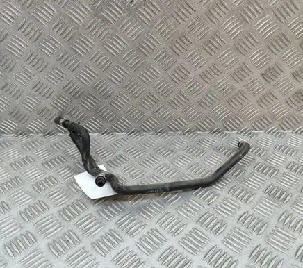 Mercedes-Benz CLS C218 X218 Engine coolant pipe/hose A2125010625