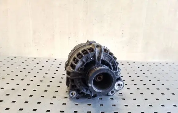 Volvo XC70 Generator/alternator 30659580 0125812009