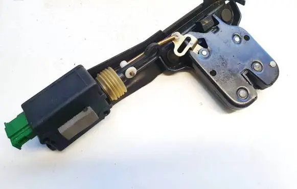 Audi TT Mk1 Tailgate/trunk/boot lock/catch/latch 8n0827505a