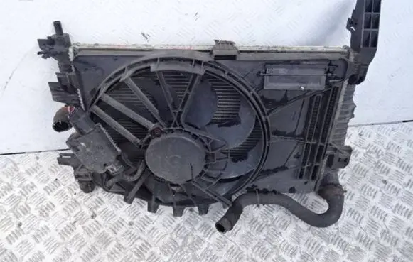 Ford Focus Coolant radiator