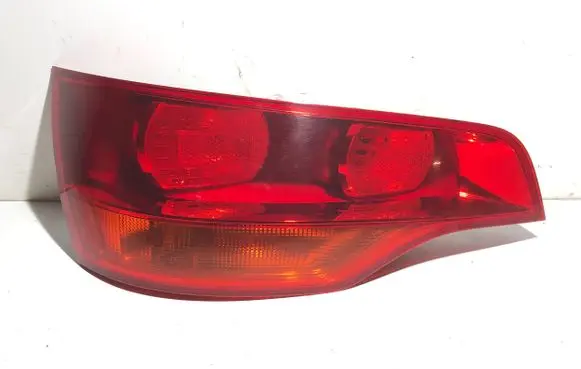 Audi Q7 4L Rear/tail lights 4L0945093 027330102