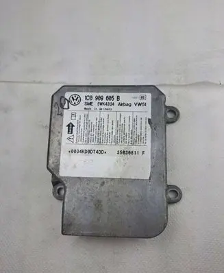 Volkswagen PASSAT B5.5 Airbag control unit/module 1C0909605B 5WK43124 35030811F