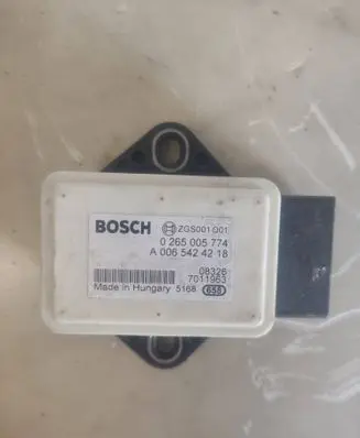 Mercedes-Benz Sprinter W906 ESP acceleration yaw rate sensor A0065424218