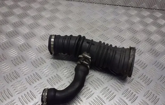 Mazda 3 I Air intake hose/pipe