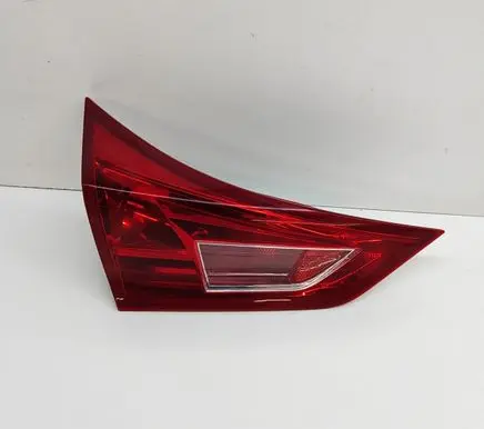 Toyota Auris E180 Tailgate rear/tail lights 8159102450