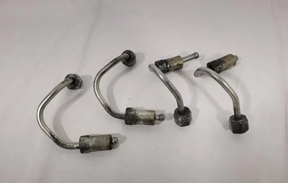 Opel Astra J Fuel injector supply line/pipe 