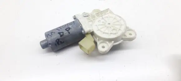 Mercedes-Benz E W211 Front door window regulator motor A2118203042