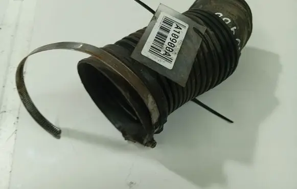 Citroen C5 Air intake hose/pipe 9684878980