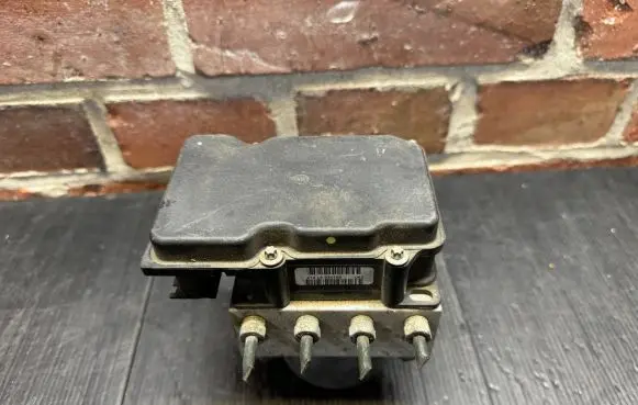 Subaru Legacy ABS Pump 0265800601
