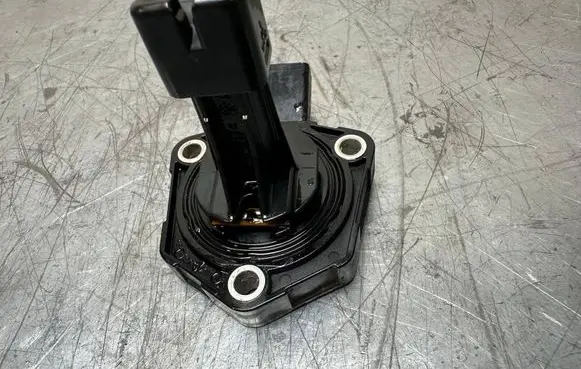 Volkswagen Sharan Oil level sensor 03C907660G