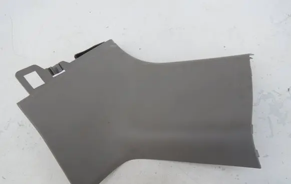 Volvo V70 (D)pillar trim (top) 