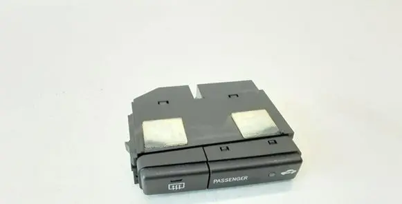 Windscreen/window heater switch
