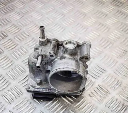 Toyota Prius (XW50) Throttle valve 2203037060