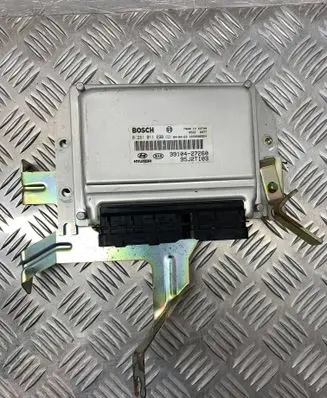 Hyundai Tucson JM Engine control unit/module 3910427260 0281011690